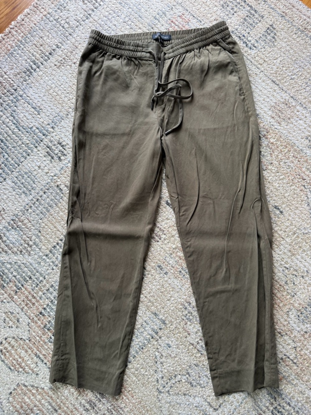 Banana Republic Olive Green Drawstring Joggers